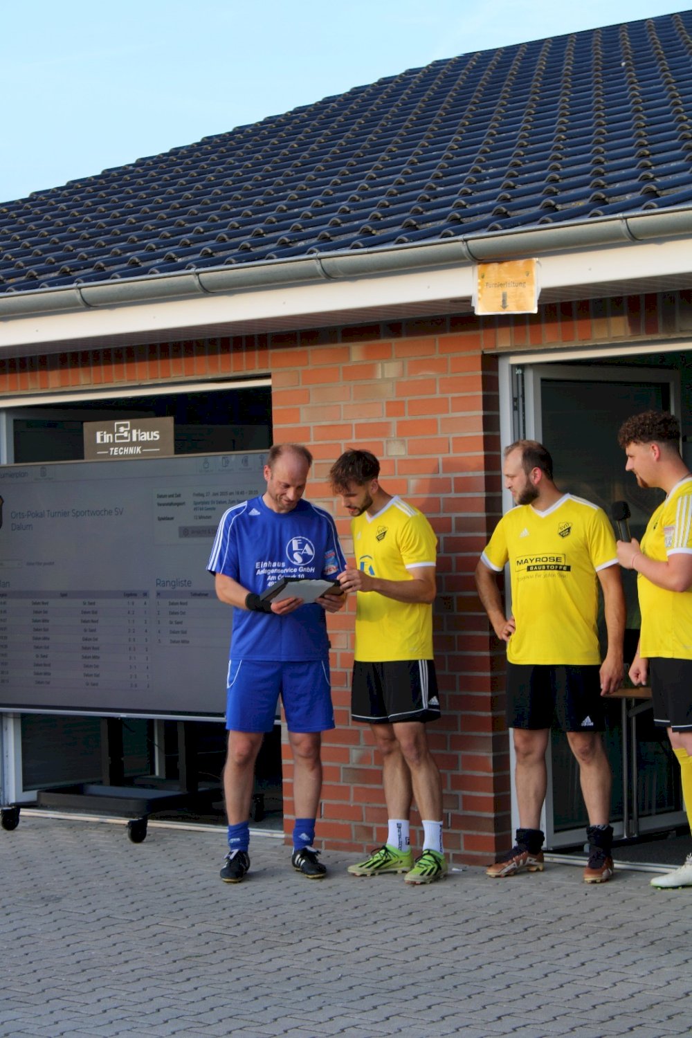 1e8905e6-ac1e-4f4e-a8af-1362da0ba9b5