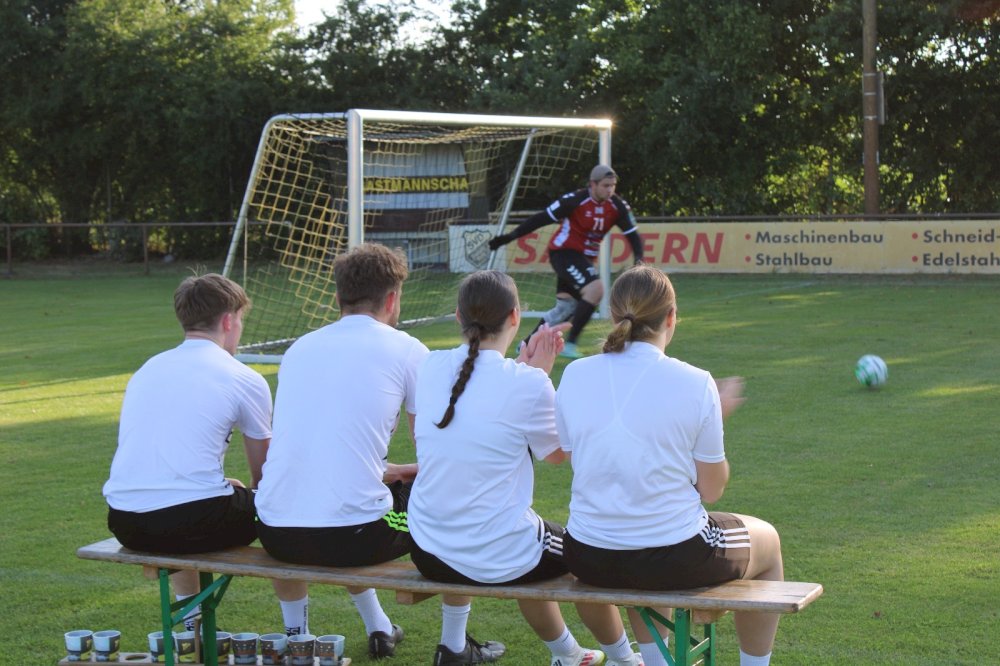 b8f13174-f921-4b6d-8145-5c2e97909639