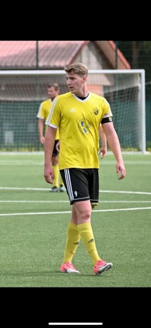 Danke Niklas 💛🖤